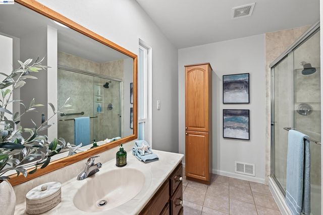 1647 Harvest Rd, Pleasanton, CA 94566