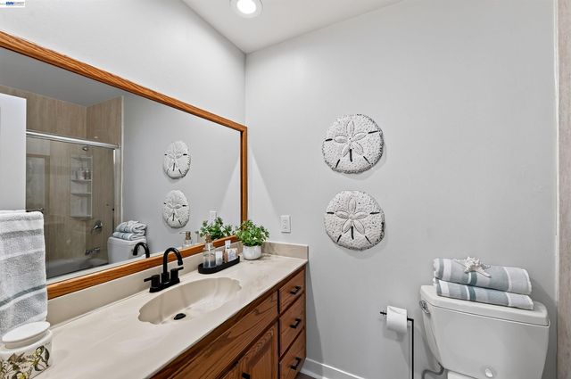 1647 Harvest Rd, Pleasanton, CA 94566