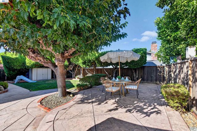 1647 Harvest Rd, Pleasanton, CA 94566