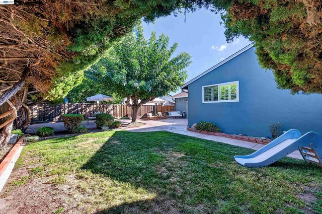 1647 Harvest Rd, Pleasanton, CA 94566