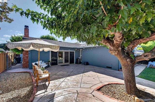 1647 Harvest Rd, Pleasanton, CA 94566