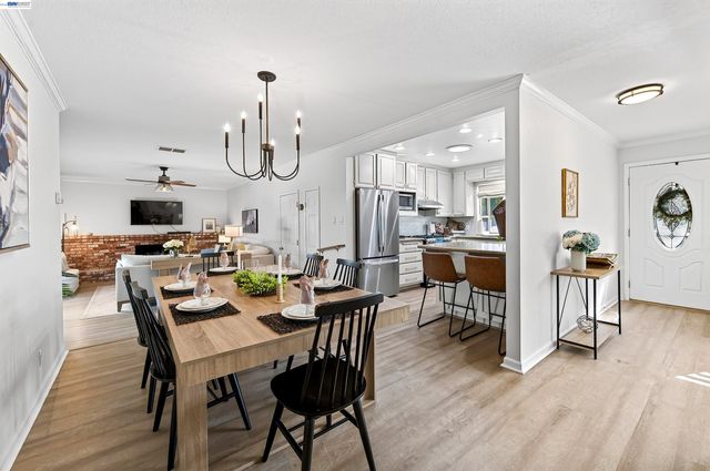1647 Harvest Rd, Pleasanton, CA 94566