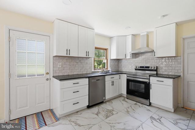1116 HAGUES MILL RD, Ambler, PA 19002