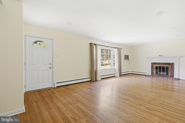 1116 HAGUES MILL RD, Ambler, PA 19002