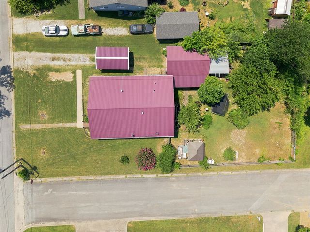 1300 S 9th Street, Rogers, AR 72756