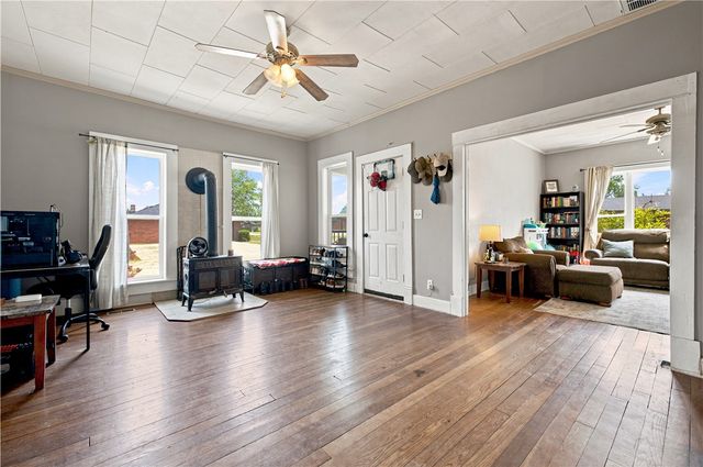 1300 S 9th Street, Rogers, AR 72756
