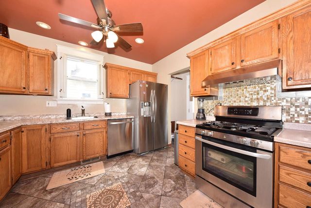 537 Elizabeth STREET, Waukesha, WI 53186