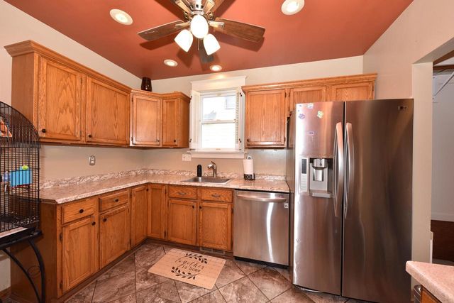 537 Elizabeth STREET, Waukesha, WI 53186