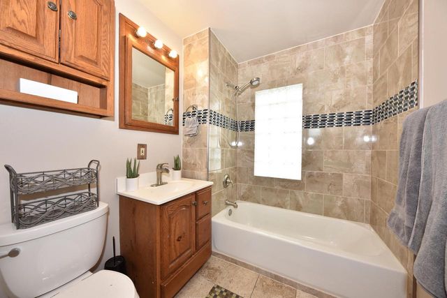 537 Elizabeth STREET, Waukesha, WI 53186