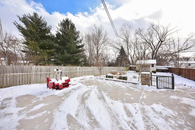 537 Elizabeth STREET, Waukesha, WI 53186