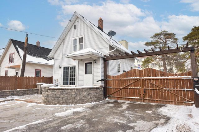 537 Elizabeth STREET, Waukesha, WI 53186