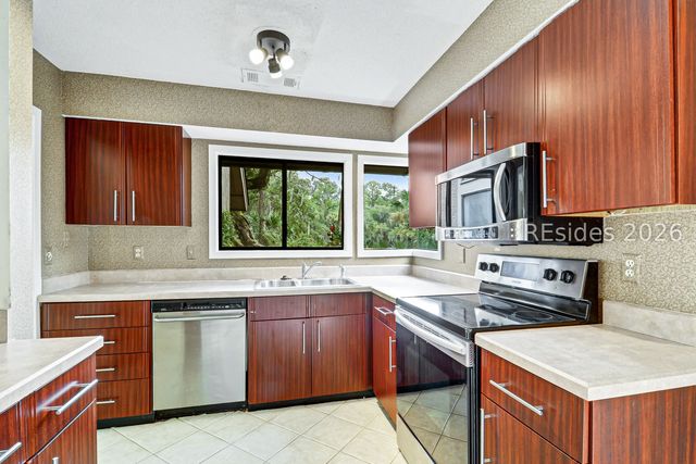 36 Stable Gate Rd, Hilton Head Island, SC 29926