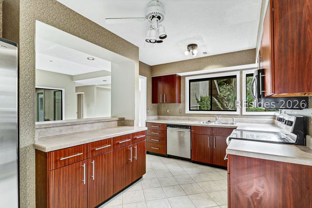 36 Stable Gate Rd, Hilton Head Island, SC 29926