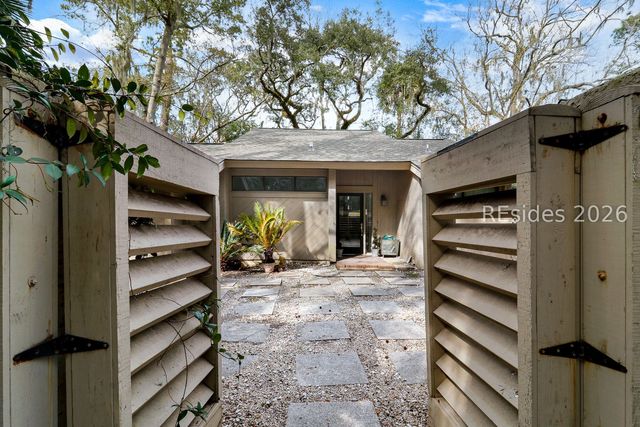 36 Stable Gate Rd, Hilton Head Island, SC 29926
