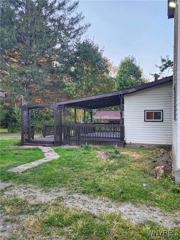 27 Central Avenue, Salamanca, NY 14779