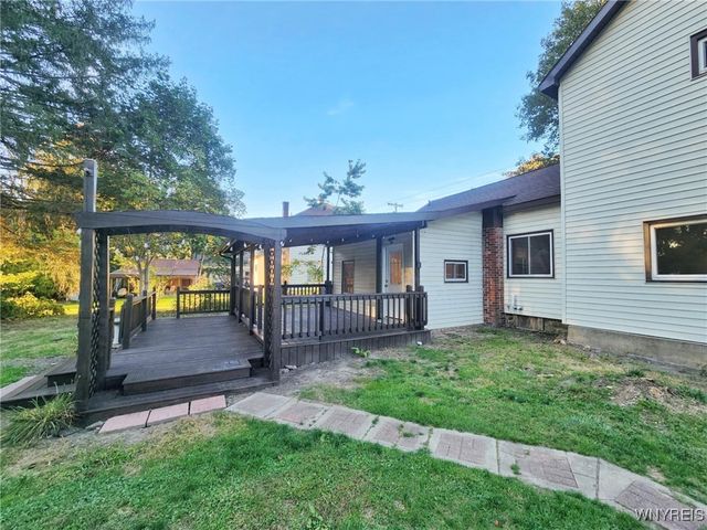 27 Central Avenue, Salamanca, NY 14779