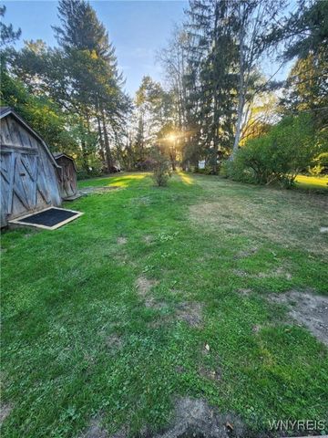 27 Central Avenue, Salamanca, NY 14779