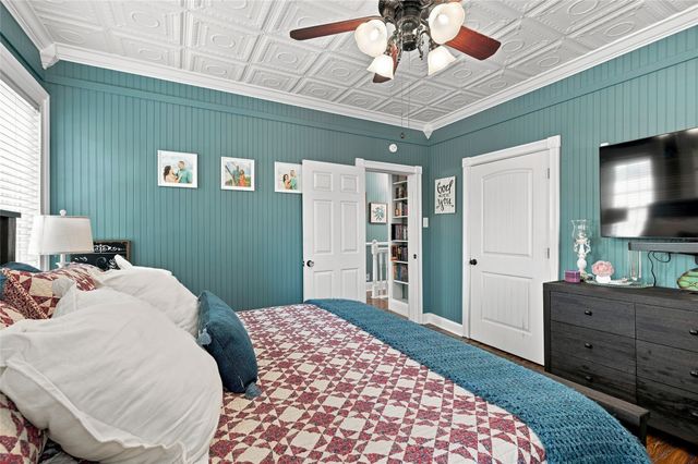 1305 S Crockett Street, Sherman, TX 75090