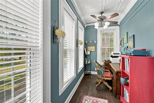 1305 S Crockett Street, Sherman, TX 75090