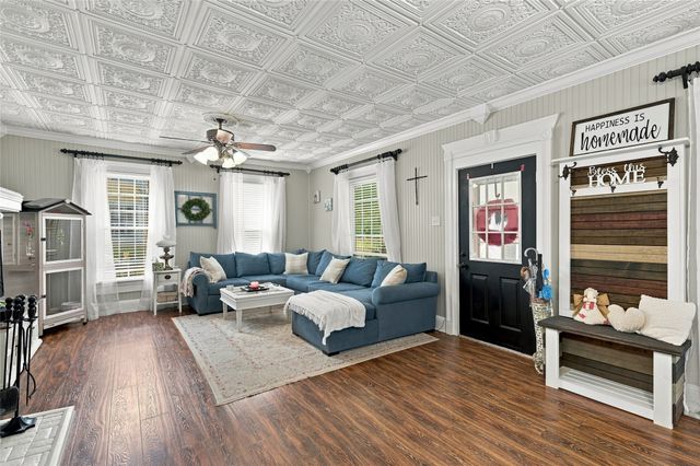 1305 S Crockett Street, Sherman, TX 75090
