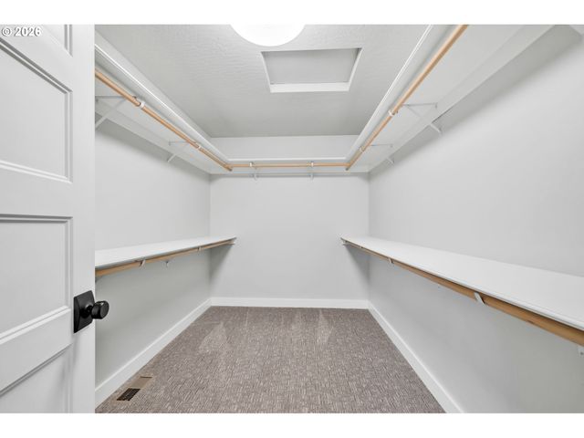 503 HONEYSUCKLE Ln, Eugene, OR 97401