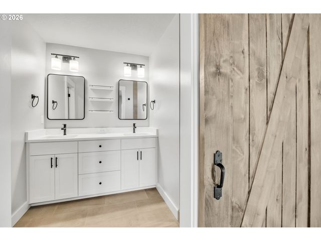 503 HONEYSUCKLE Ln, Eugene, OR 97401