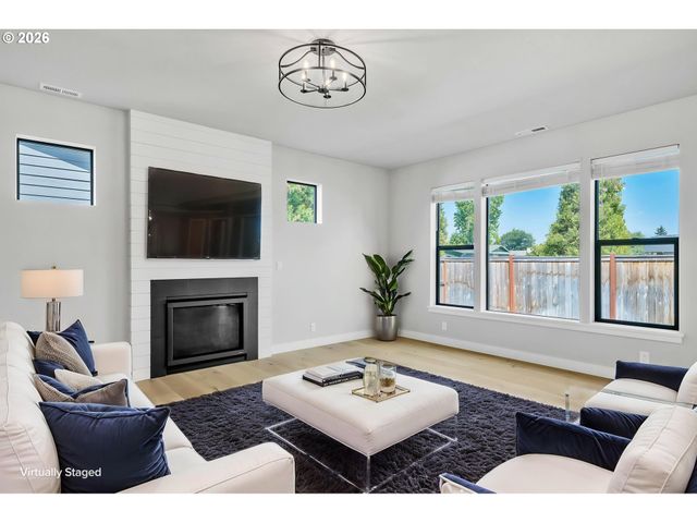 503 HONEYSUCKLE Ln, Eugene, OR 97401