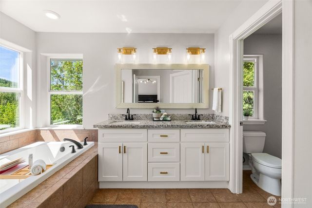 13504 Spiketon Road E, Buckley, WA 98321