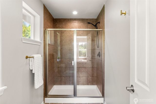 13504 Spiketon Road E, Buckley, WA 98321