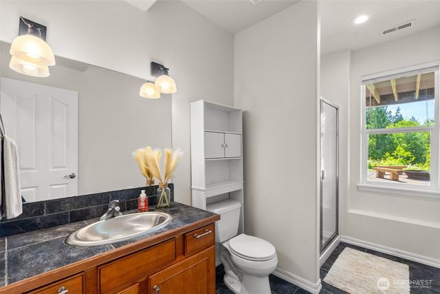 13504 Spiketon Road E, Buckley, WA 98321