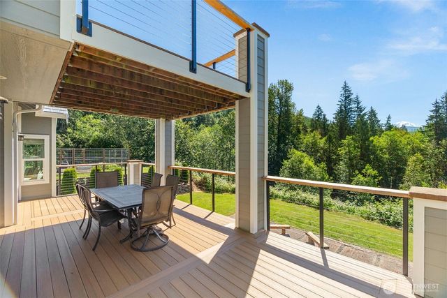 13504 Spiketon Road E, Buckley, WA 98321