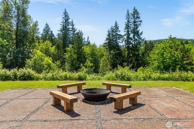 13504 Spiketon Road E, Buckley, WA 98321