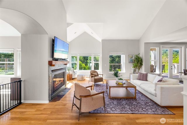 13504 Spiketon Road E, Buckley, WA 98321