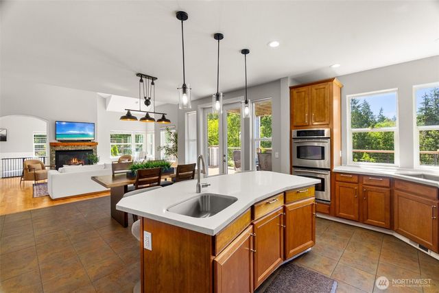 13504 Spiketon Road E, Buckley, WA 98321