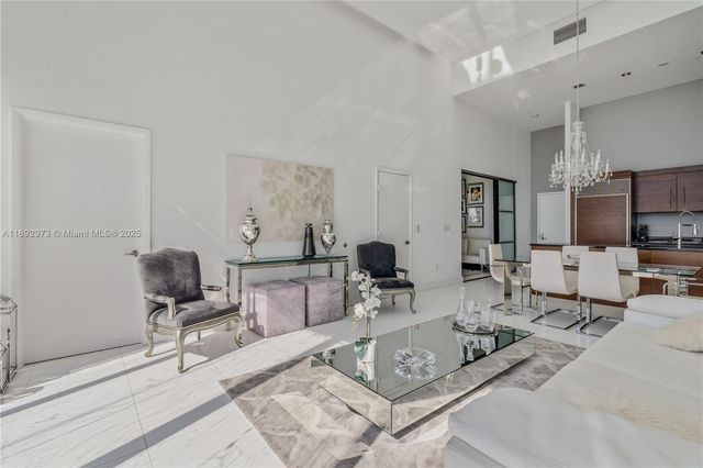 465 Brickell Ave 2805, Miami, FL 33131