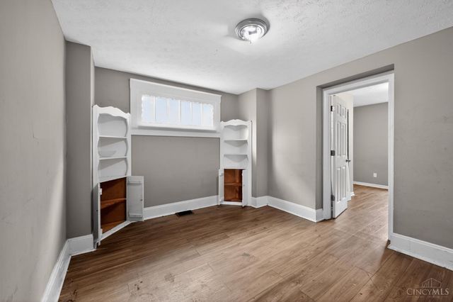 1833 Cordova Avenue, North College Hill, OH 45239