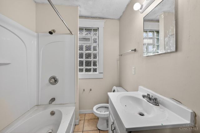 1833 Cordova Avenue, North College Hill, OH 45239
