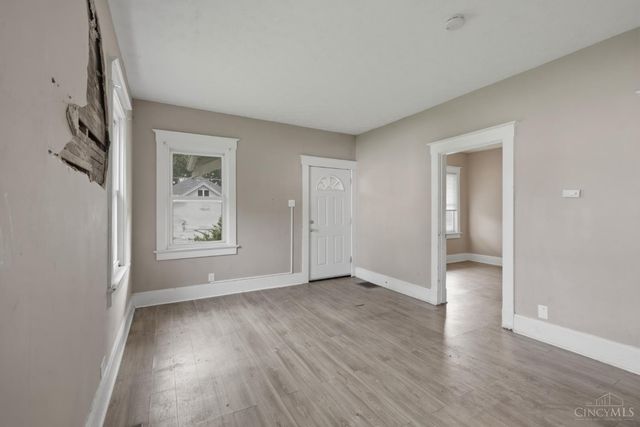 1833 Cordova Avenue, North College Hill, OH 45239