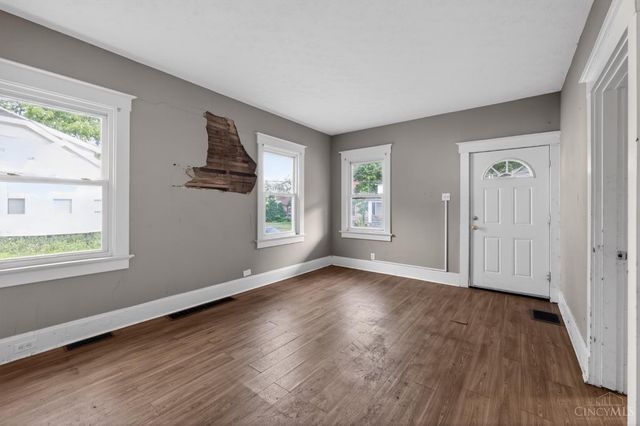 1833 Cordova Avenue, North College Hill, OH 45239