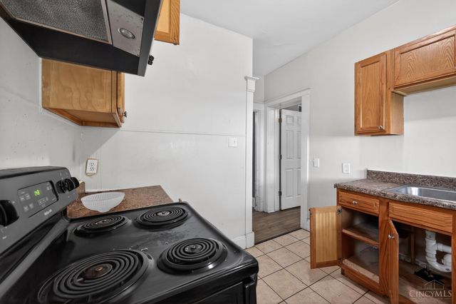 1833 Cordova Avenue, North College Hill, OH 45239