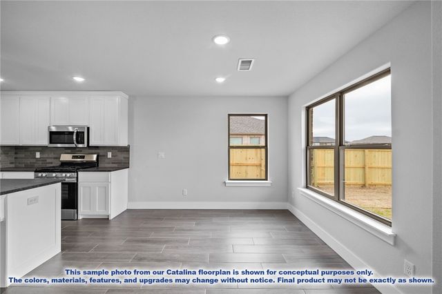 1029 Marquis Avenue, Lowell, AR 72745