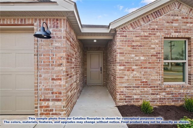 1029 Marquis Avenue, Lowell, AR 72745