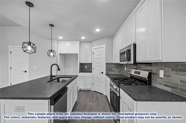 1029 Marquis Avenue, Lowell, AR 72745