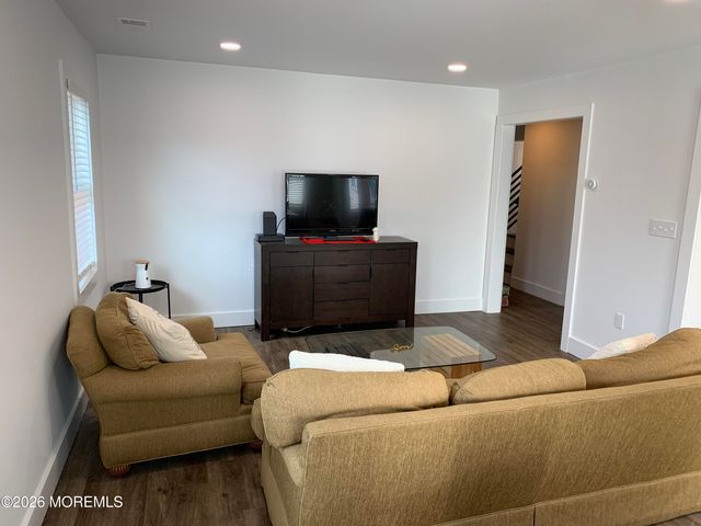237 Mechanic Street B, Red Bank, NJ 07701