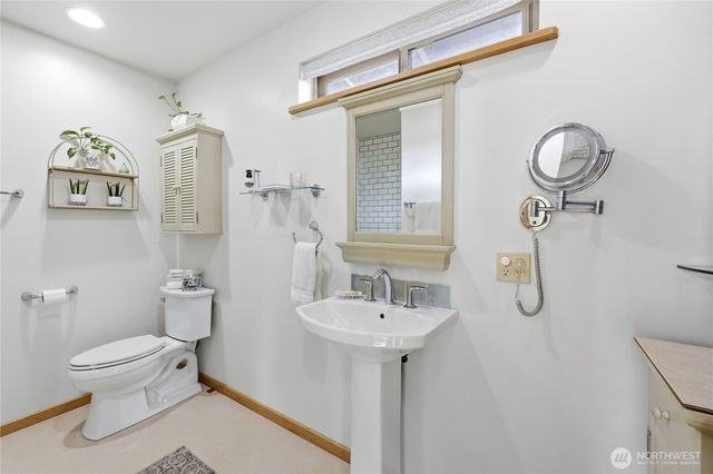 406 Discovery Road, Port Townsend, WA 98368