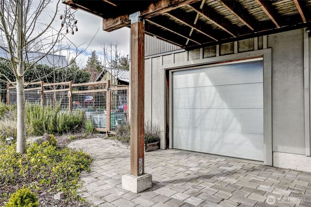 406 Discovery Road, Port Townsend, WA 98368