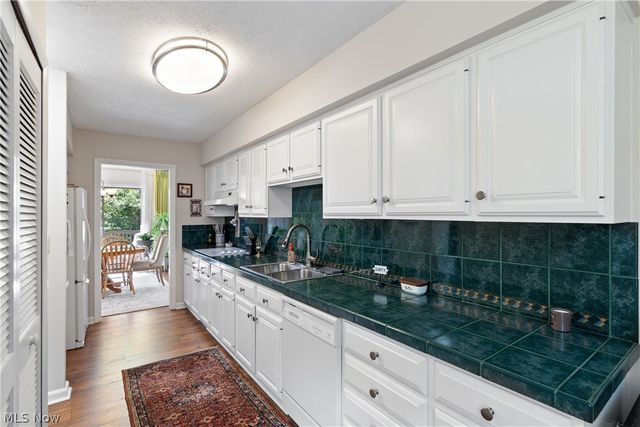731 Creekside Drive 38, Aurora, OH 44202