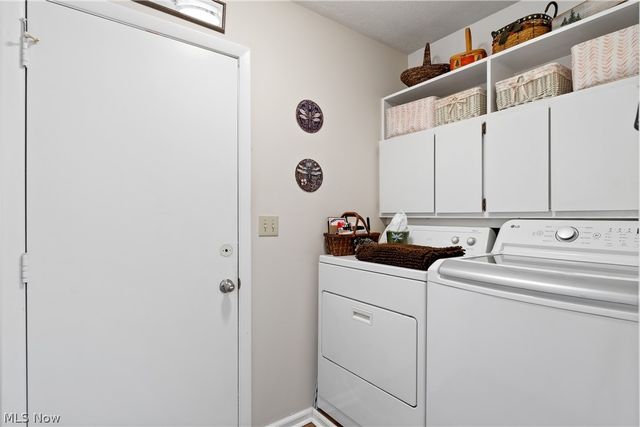 731 Creekside Drive 38, Aurora, OH 44202