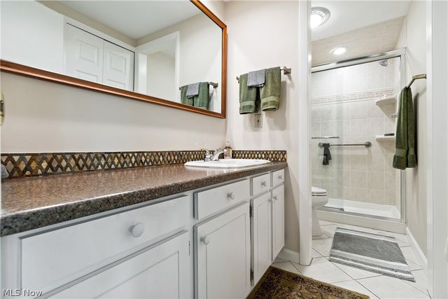 731 Creekside Drive 38, Aurora, OH 44202
