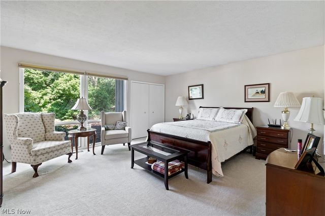 731 Creekside Drive 38, Aurora, OH 44202